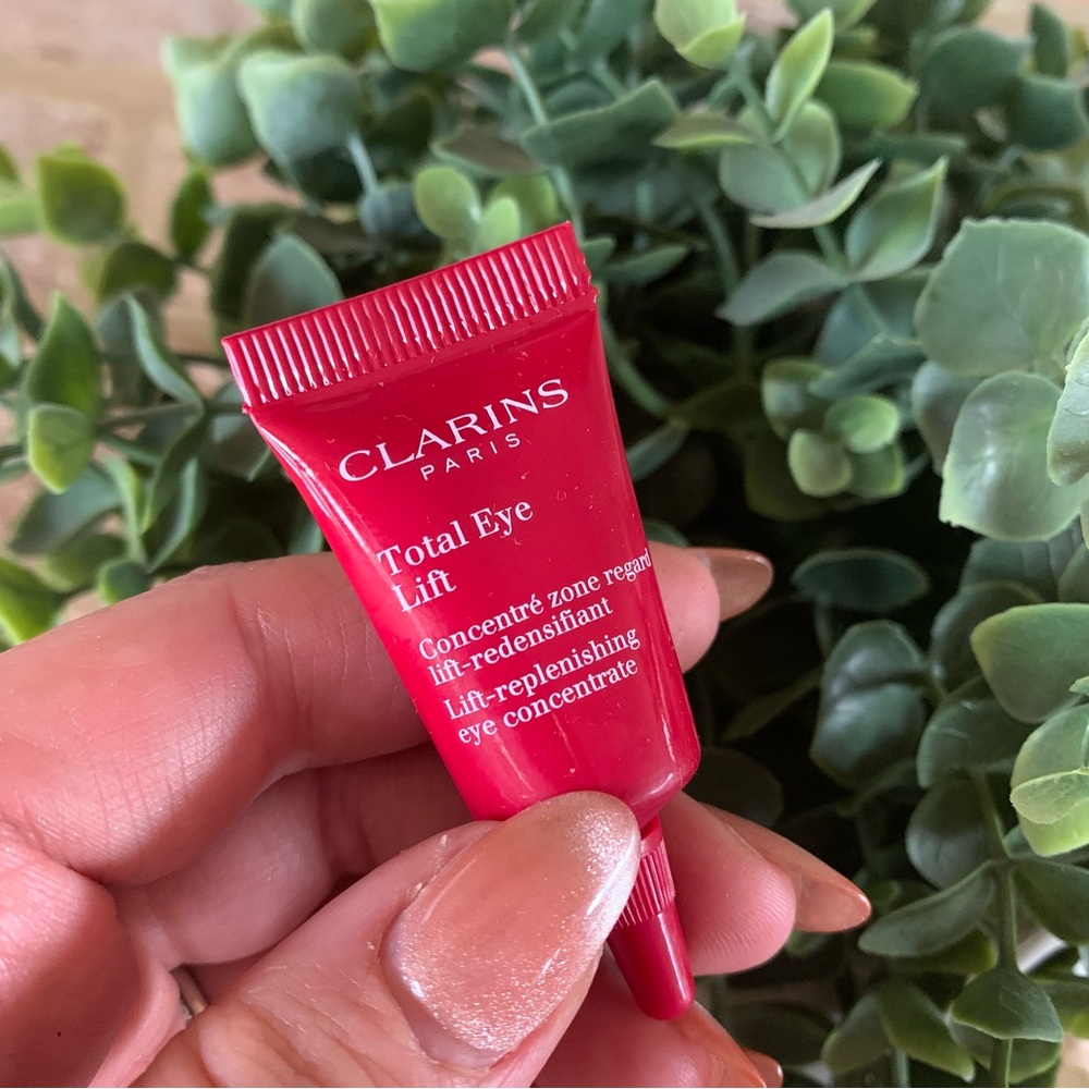 ✨$5✨ CLARINS Paris | Total Eye Lift | Mini